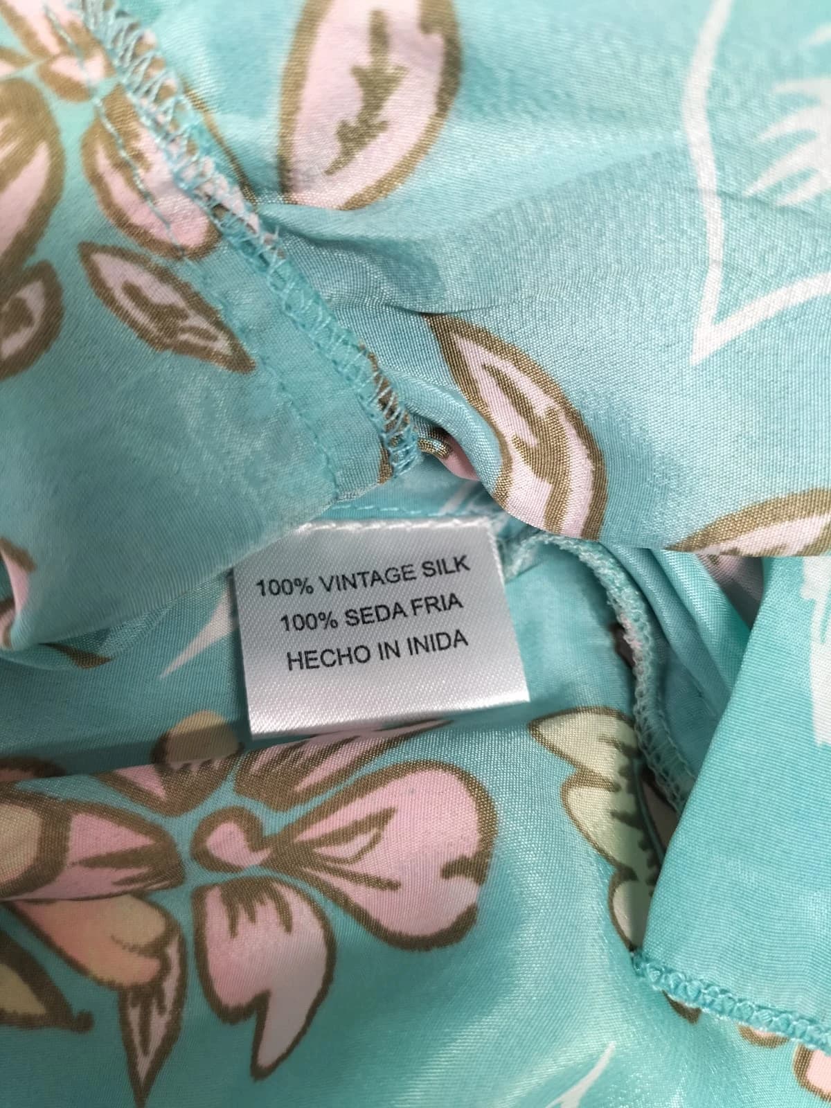 Zielona sukienka maxi w kwiaty 