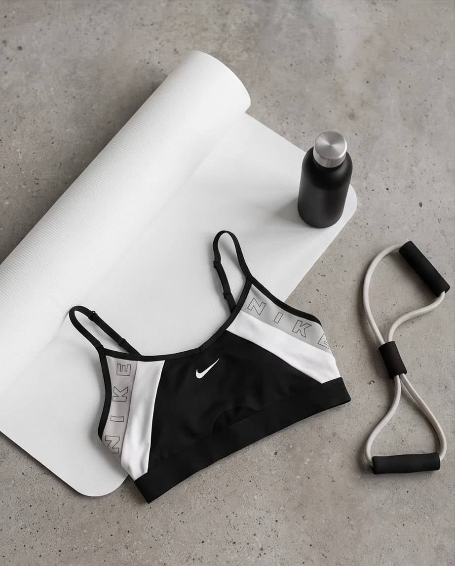 Sportowy biustonosz Nike 2