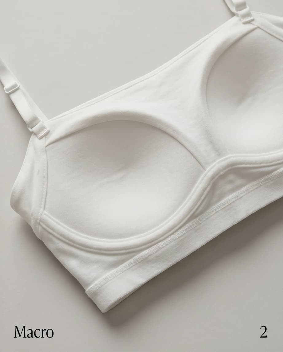 Top Uniqlo z wbudowanym biustonoszem 2