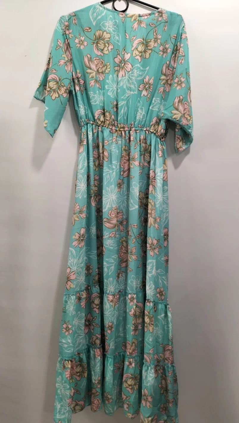 Zielona sukienka maxi w kwiaty - widok 2