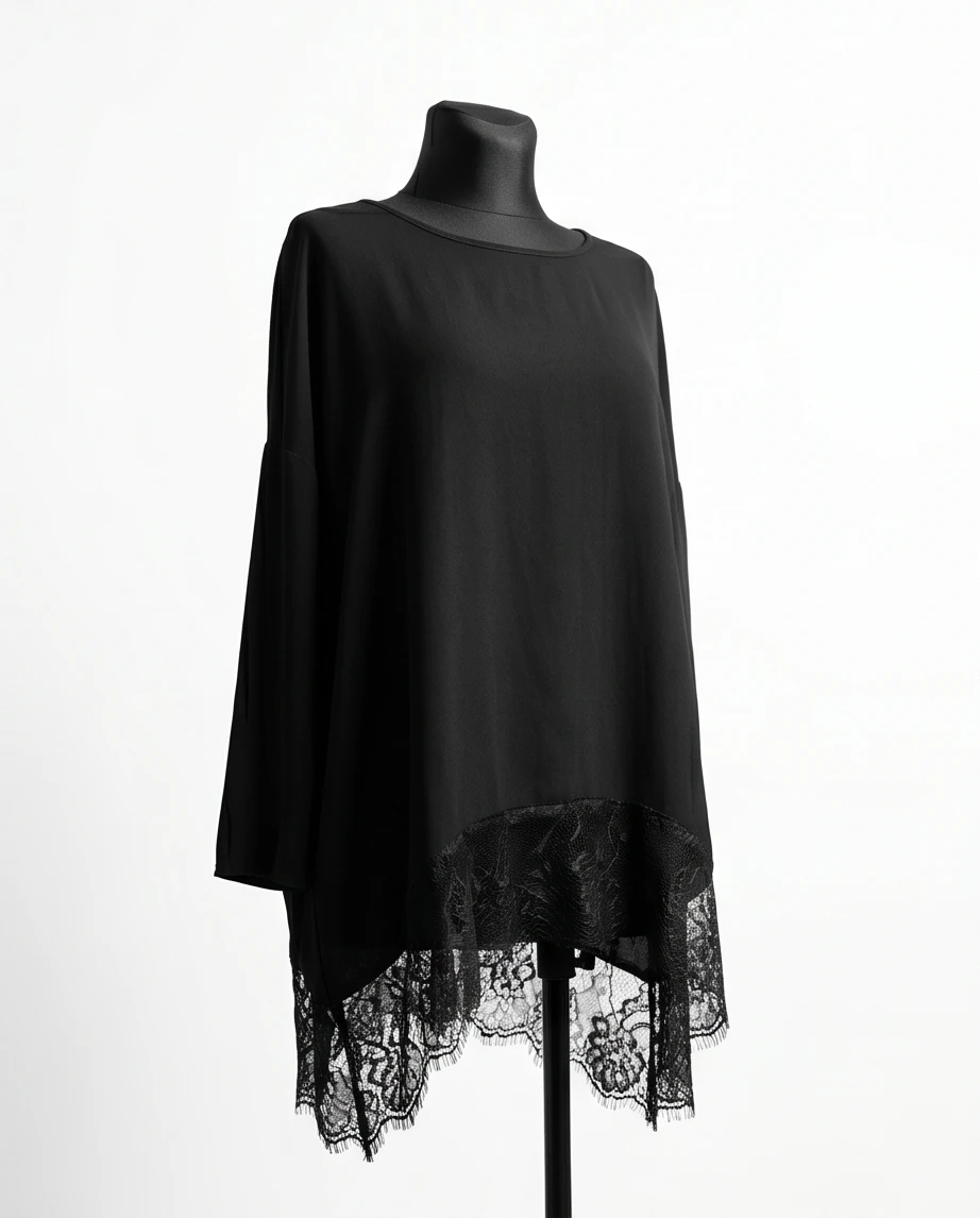 Czarna tunika z delikatnym wykończeniem z koronki 4